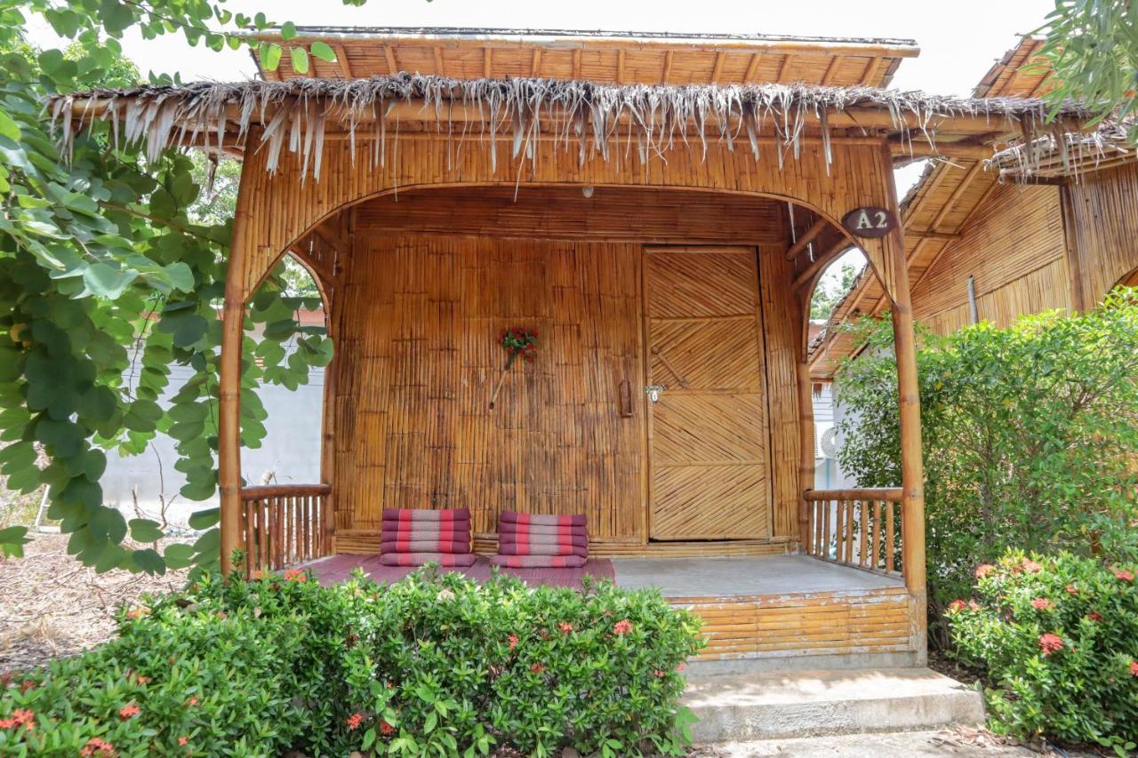 Chom Dao Resort Ко-Ланта Экстерьер фото